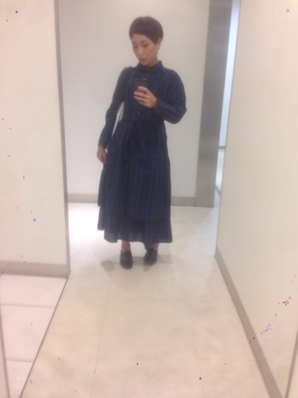 「ロングシャツ、ロングスカート」｜「POU DOU DOUのアイテム（スカート、ブルー系）」を使った、shihoさん（レディース・156cm）の秋コーディネートの1枚目の写真