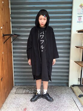 「アイテム（ジャージ）」を使った、葉瓊文さん（レディース・167cm・20代）の秋コーディネート