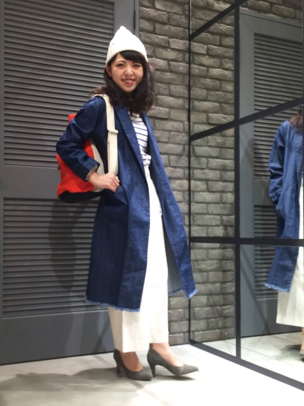 「ガウンコート、ワイドパンツ、春、デニム、パンプス、エキスポシティ」｜「FREAK'S STOREの【16年春夏新作】布帛ガウンコート（その他アウター、ブルー系）」を使った、リア  ナカネさん（レディース・152cm）の春コーディネートの1枚目の写真