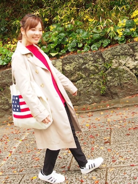 「黒パンツ」｜「アイテム（サロペット/オーバーオール）」を使った、kechonさん（レディース・160cm）の秋コーディネート