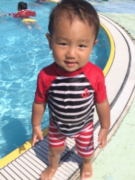 「アイテム（水着、レッド系）」を使った、hiroroさん（キッズ・80cm）の夏コーディネート