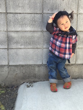「OSHKOSH（オシュコシュ）のアイテム（デニムパンツ）」を使った、217さん（キッズ・80cm）の春コーディネート