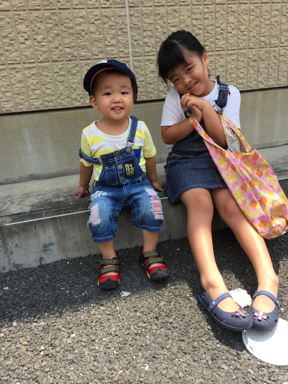 「サロペット、Lee kids、キャップ、ボーダー、ニューバランス、クロックス、サンダル」｜「Leeのオーバーオール　デニムスカート（サロペット/オーバーオール、ブルー系）」を使った、ひな♪ かな☆さん（キッズ・90cm）の夏コーディネートの1枚目の写真