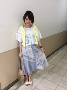「AS KNOW AS」｜「アイテム（サンダル）」を使った、アズノゥアズドゥバズ京阪モールさん（レディース・163cm）の春コーディネート