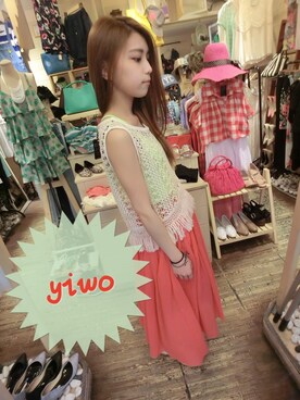 Yiwo (羿沃）さんのコーディネート