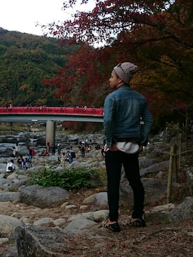 「TMT（ティーエムティー）のアイテム（帽子）」を使った、JINさん（メンズ・170cm）の秋コーディネート