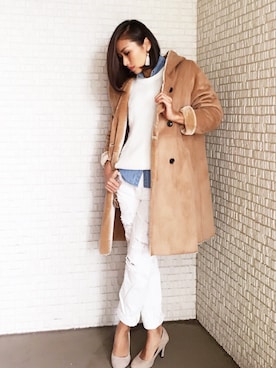 「ホワイトパンツ」｜「アイテム（ムートンコート）」を使った、booさん（レディース・159cm）の冬コーディネート