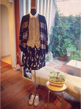 「N°21（ヌメロ ヴェントゥーノ）のアイテム（スカート）」を使った、la.carinaさん（レディース・163cm）の秋コーディネート