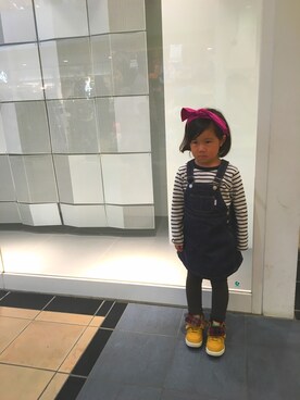 「Moujonjon（ムージョンジョン）のアイテム（オールインワン・サロペット）」を使った、moe..eitaさん（キッズ・100cm）の秋コーディネート