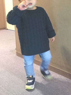 「MARKEY'S（マーキーズ）のケーブルニット(XS～L)（ニット/セーター、ブルー系）」を使った、moe..eitaさん（キッズ・110cm）の秋コーディネート
