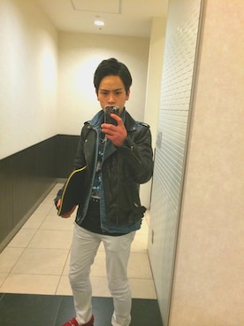 「roshell（ロシェル）のアイテム（バッグ）」を使った、Reoさん（メンズ・172cm）の春コーディネート