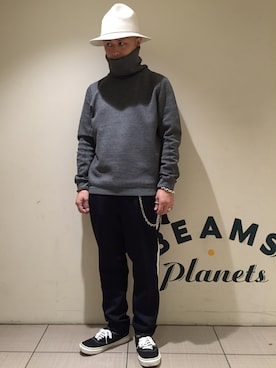 「PLAYBOY（プレイボーイ）のアイテム」を使った、Yoshihito Hayashiさん（メンズ・170cm）の秋コーディネート