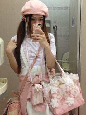「TITTY&CO.（ティティーアンドコー）のアイテム（ハンチング/ベレー帽）」を使った、東野カナたんさん（レディース・164cm）の春コーディネート