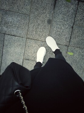 「MQUEEN（マックイーン）のアイテム」を使った、我就叫徐杨怡萱さん（レディース・160cm）の秋コーディネート