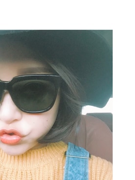 「YSL（ワイエスエル）のアイテム（メイクアップ）」を使った、我就叫徐杨怡萱さん（レディース・160cm）の冬コーディネート