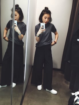 「AAのアイテム（パンツ）」を使った、我就叫徐杨怡萱さん（レディース・160cm）の春コーディネート