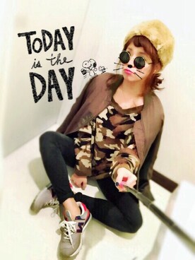 「丸サングラス」｜「アイテム（ブルゾン）」を使った、natsupooさん（レディース・167cm）の秋コーディネート