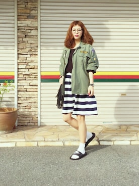 ミリタリージャケットを使った シャワーサンダル のレディース人気ファッションコーディネート Wear ミリタリージャケットを使った シャワーサンダル のレディース人気ファッションコーディネート Wear