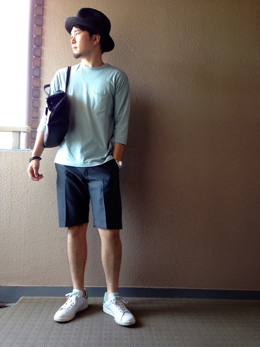 「夏コーデ、ハット、ショートパンツ」｜「KIJIMA TAKAYUKIのアイテム（ハット、ブラック系）」を使った、ハサさん（メンズ・174cm）の夏コーディネートの1枚目の写真