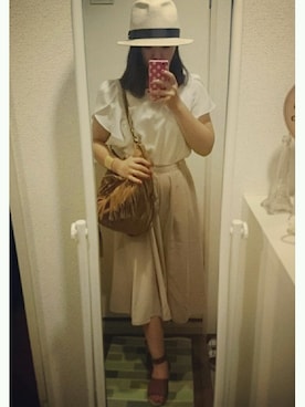 「GU（ジーユー）のアイテム（パンツ、ベージュ系）」を使った、ちびこさん（レディース・148cm）の夏コーディネート