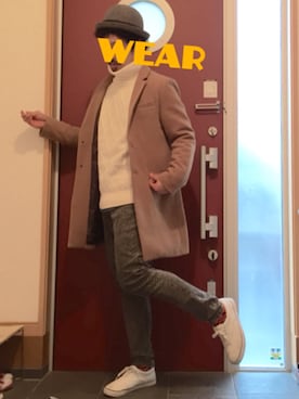 「白いスニーカー」｜「アイテム（PC・スマホグッズ/家電）」を使った、atsushiさん（メンズ・173cm）の秋コーディネート