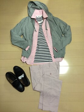 「UNIQLO（ユニクロ）のアイテム（チノパンツ、ピンク系）」を使った、NKさん（メンズ・175cm）の春コーディネート