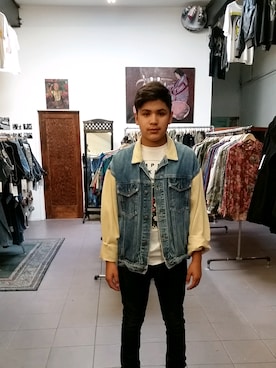 「LEVIS REDWIRE（リーバイスレッドワイヤー）のアイテム」を使った、Michael Zamoraさん（メンズ・168cm）の夏コーディネート