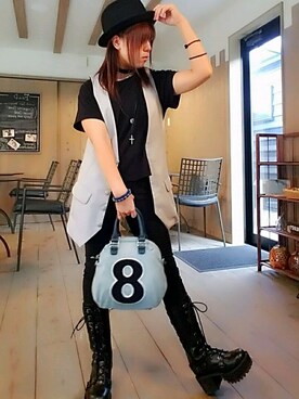 「muta（ムータ）のアイテム（バッグ）」を使った、shinraさん（レディース・146cm）の秋コーディネート