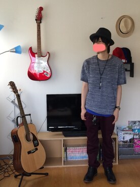 「SWING（スイング）のアイテム（その他パンツ、レッド系）」を使った、issiさん（メンズ・164cm）の秋コーディネート