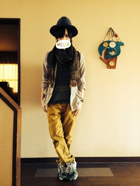 「HARE（ハレ）のアイテム（マフラー、グリーン系）」を使った、issiさん（メンズ・164cm）の秋コーディネート