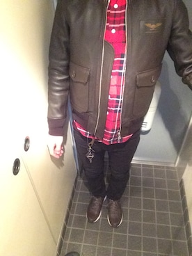 「アイテム（ミリタリージャケット、ブラウン系）」を使った、ティタンさん（メンズ・174cm）の冬コーディネート