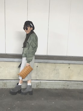「厚底」｜「アイテム（PC・スマホグッズ/家電）」を使った、KAWAYUIさん（レディース・156cm）の秋コーディネート