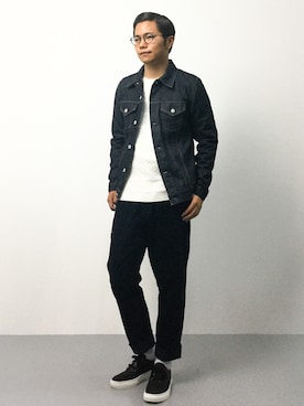 「buddy（バディ）のアイテム（スニーカー）」を使った、K-1RO(ケーイチロー)さん（メンズ・171cm）の秋コーディネート