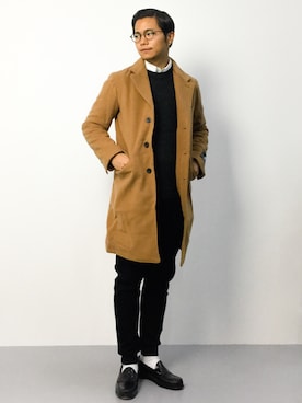 「白シャツ×ニット」｜「アイテム（チェスターコート）」を使った、K-1RO(ケーイチロー)さん（メンズ・171cm）の秋コーディネート