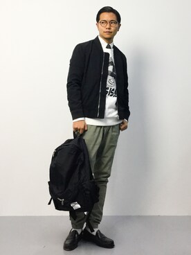 「unrelaxing（アンリラクシング）のアイテム（MA-1）」を使った、K-1RO(ケーイチロー)さん（メンズ・171cm）の秋コーディネート