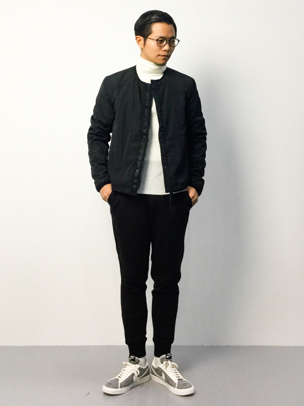 「CUSTOM CULTUREの【Request】　リブニット　タートルネック（ニット/セーター、ホワイト系）」を使った、K-1RO(ケーイチロー)さん（メンズ・171cm）の秋コーディネートの1枚目の写真