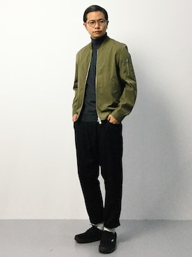 「crocs（クロックス）のアイテム」を使った、K-1RO(ケーイチロー)さん（メンズ・171cm）の秋コーディネート