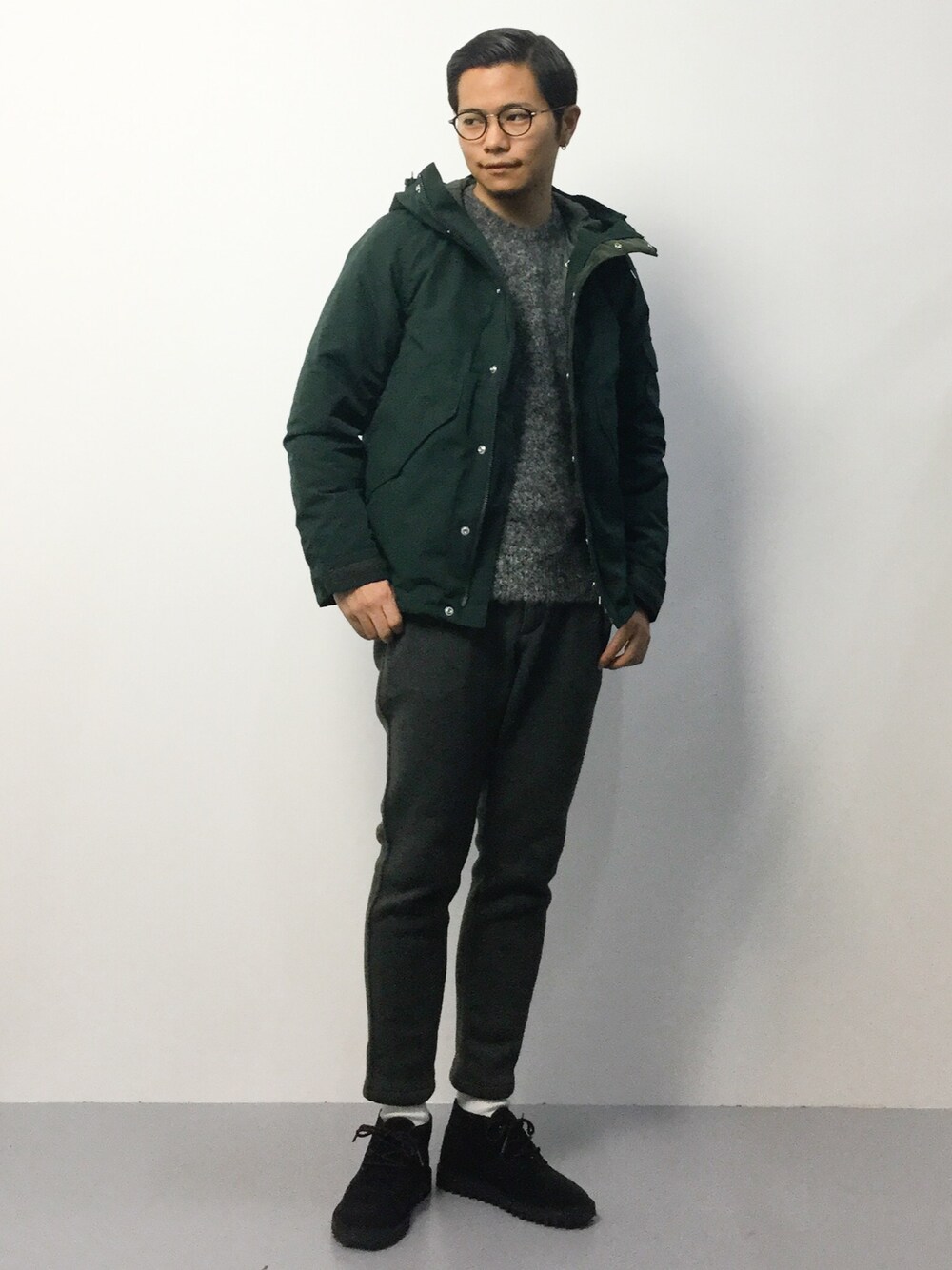 「HAREの3WAYライナー付マウンテンパーカー(HARE)（マウンテンパーカー、グリーン系）」を使った、K-1RO(ケーイチロー)さん（メンズ・171cm）の秋コーディネートの1枚目の写真