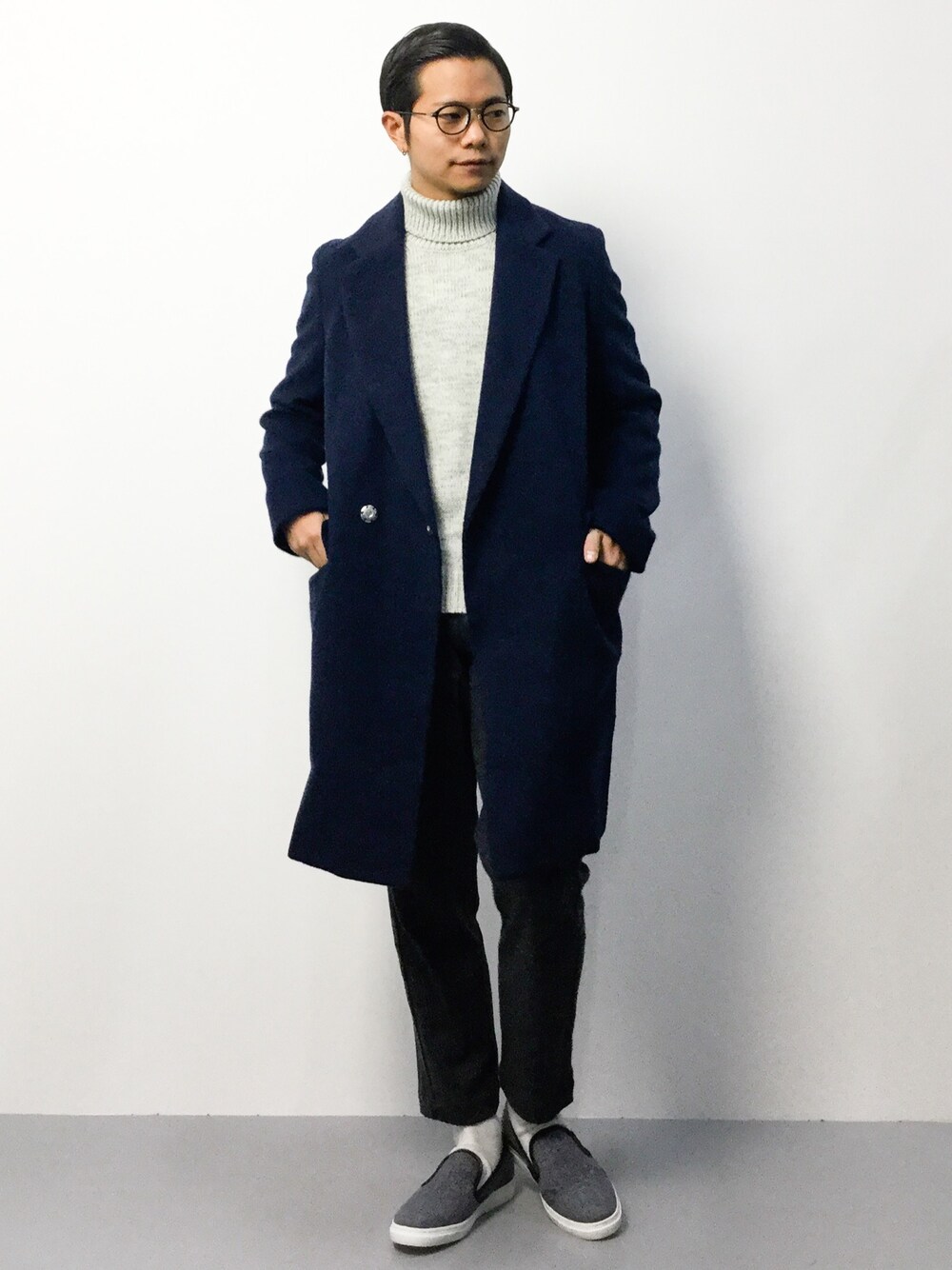 「green label relaxingのMIX COL タートルネックニット 5G（ニット/セーター、グレー系）」を使った、K-1RO(ケーイチロー)さん（メンズ・171cm）の秋コーディネートの1枚目の写真