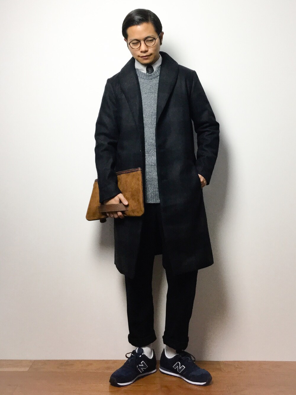 「MONKEY TIMEの＜monkey time＞ アクリル/モヘヤ アゼ クルーネックニット（ニット/セーター、グレー系）」を使った、K-1RO(ケーイチロー)さん（メンズ・171cm）の冬コーディネートの1枚目の写真