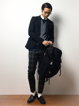 「LOUNGE LIZARD（ラウンジリザード）のアイテム（テーラードジャケット）」を使った、K-1RO(ケーイチロー)さん（メンズ・171cm）の冬コーディネート