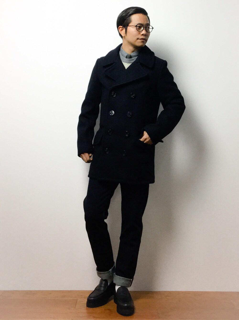 「schottのSchott/ショット/WOOL 4POCKET PEACOAT/ ｳｰﾙ 4ﾎﾟｹｯﾄ ﾋﾟｰｺｰﾄ（ピーコート、ブルー系）」を使った、K-1RO(ケーイチロー)さん（メンズ・171cm）の冬コーディネートの1枚目の写真