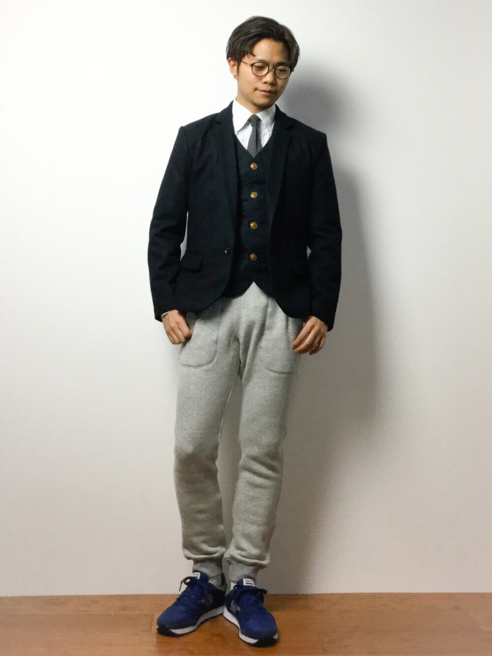 「L.H.PのLHP/ MELTONショート丈テーラードJKT(DT-143-15-014)（テーラードジャケット、ブラック系）」を使った、K-1RO(ケーイチロー)さん（メンズ・171cm）の冬コーディネートの1枚目の写真