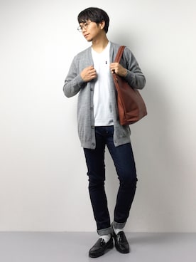 「URBAN RESEARCH ROSSO MEN（アーバンリサーチロッソメン）のアイテム（カーディガン/ボレロ）」を使った、K-1RO(ケーイチロー)さん（メンズ・171cm）の秋コーディネート