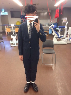「VERSACE（ヴェルサーチ）のアイテム（フォーマルスーツ/小物）」を使った、こーじやこーじさん（メンズ・173cm）の秋コーディネート