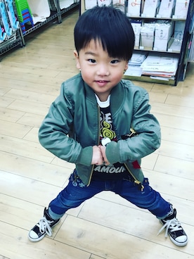 「アイテム（MA-1）」を使った、写輪眼さん（キッズ・110cm）の冬コーディネート