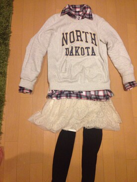 「トートバッグthePOOL（トートバッグ、ホワイト系）」を使った、mariko319さん（レディース・153cm）の春コーディネート