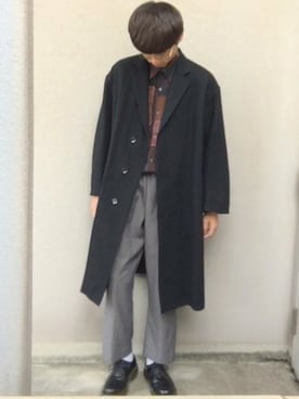 「FACTOTUM（ファクトタム）のアイテム（チェスターコート）」を使った、にしやんさん（メンズ・177cm）の冬コーディネート
