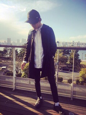 「アイテム（ステンカラーコート）」を使った、soumiさん（メンズ・177cm・10代）の春コーディネート