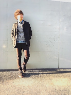 「DOWBL（ダブル）のアイテム（チェスターコート）」を使った、坂本 凌平さん（メンズ・165cm）の秋コーディネート
